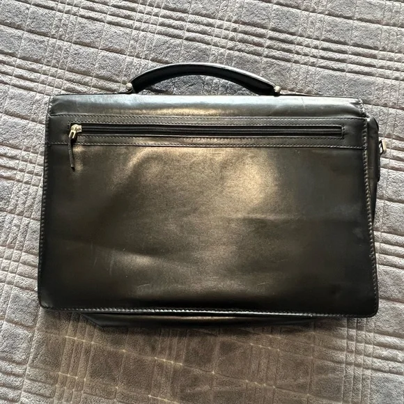 Kenneth Cole NY Black Leather Women’s Briefcase - Picture 2 of 7